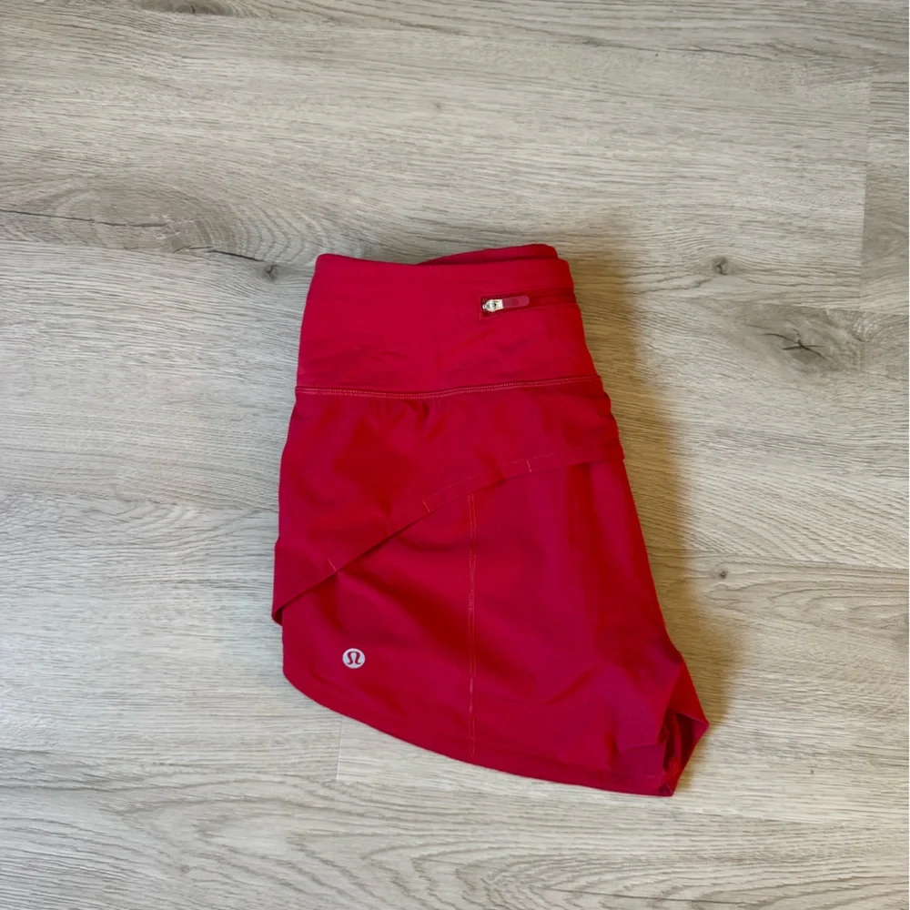 Lululemon high rise speed up shorts - Picture 2 of 3
